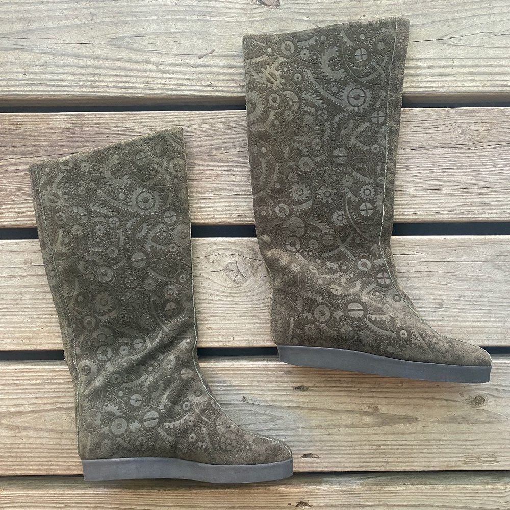 Armando Pollini Vintage Suede Embossed Boots